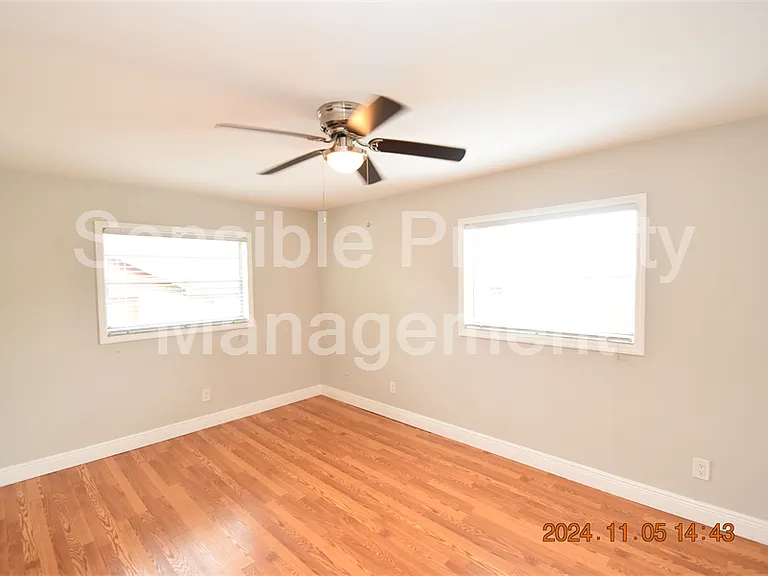 3827 Frostwood Ct — Photo 32