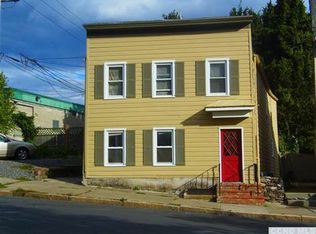 16 S Front St, Hudson, NY 12534