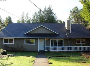 2046 45th St, Florence, OR 97439