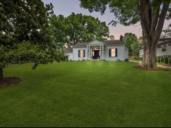 2126 Sharondale Dr, Nashville, TN 37215