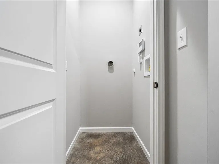2844 Nathan Ave — Photo 15