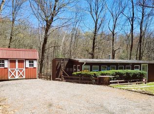 137 Sherwood Dr, Becket, MA 01223