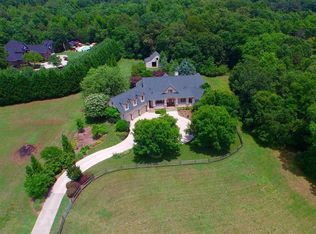 102 Bruce Farm Rd, Simpsonville, SC 29681