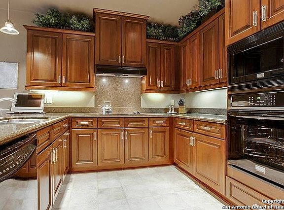 3rd image of 12507 Elm Country Ln