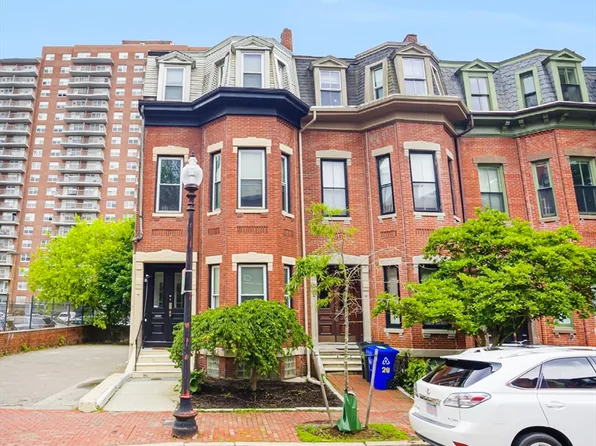 31 Worthington St, Roxbury, MA 02120