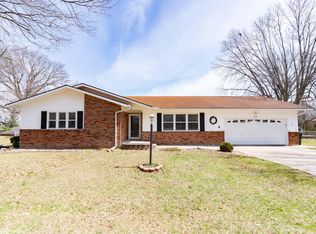 1730 Eastbrook Cir, Moberly, MO 65270