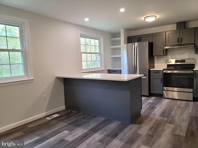 6220 Hillside Rd — Photo 6
