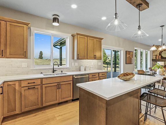 5th image of 3947 S Glendora Dr