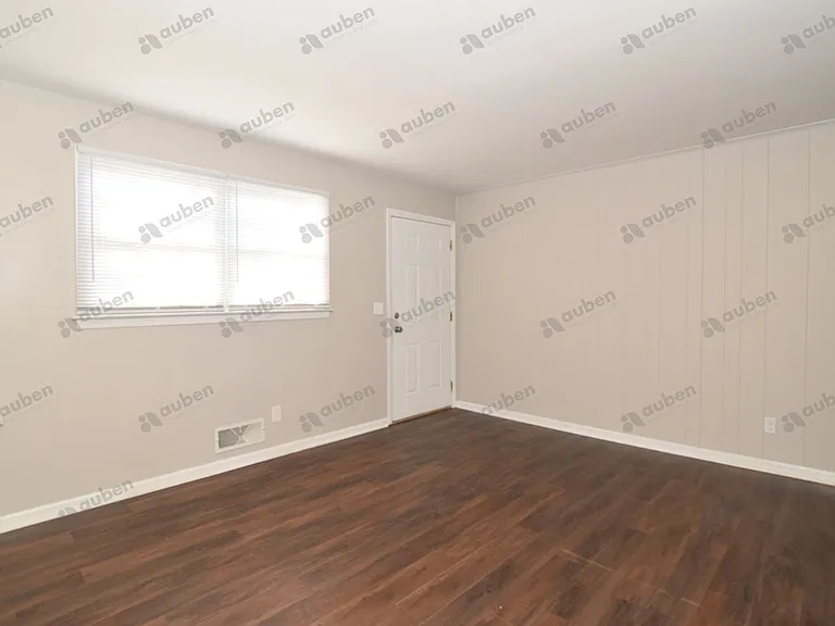1602 Johns Rd #C — Photo 3