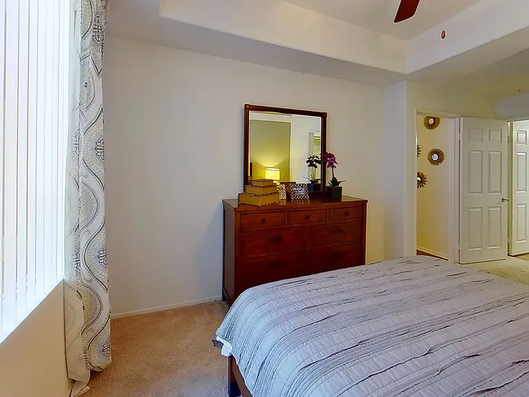 Avila Apartment Homes — Photo 42