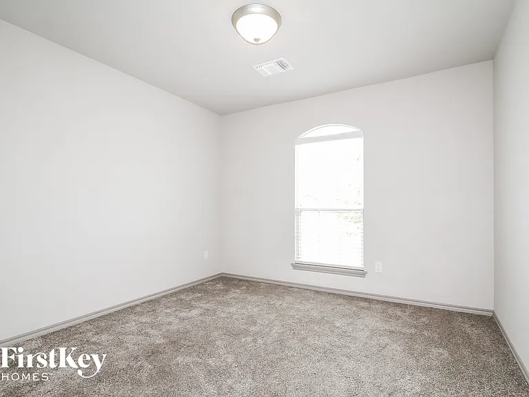 1628 SW 159th St — Photo 10