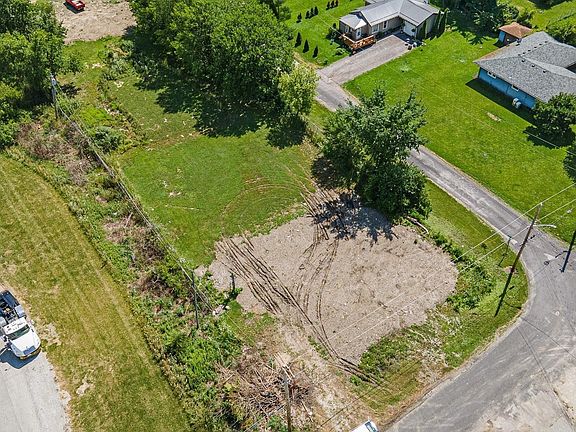 4th image of 1827 Cremer Ave