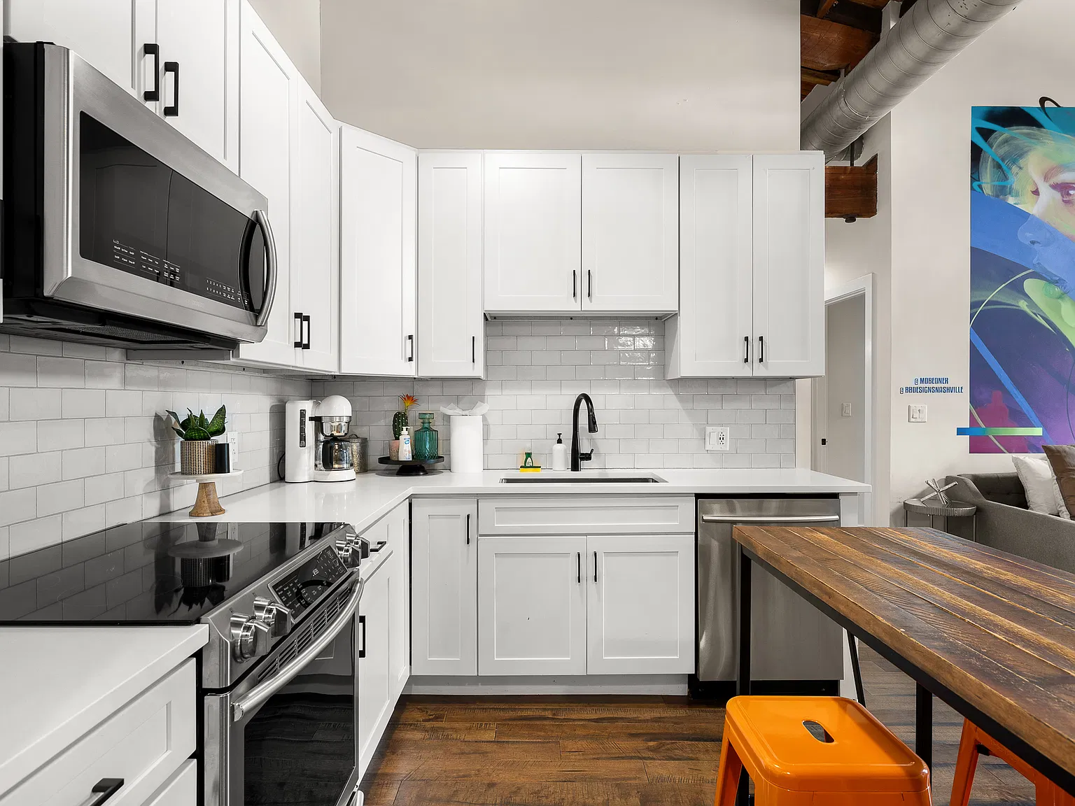 2 bed, 989 sqft, $2,889 — Photo 4