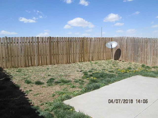 1708 Sutter Woods Rd — Photo 13