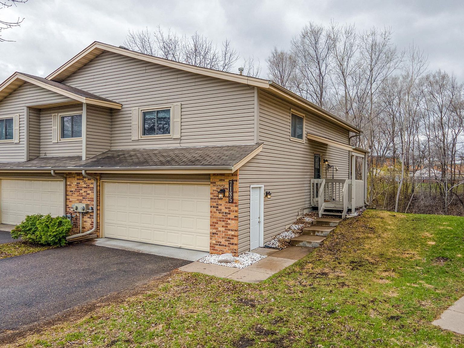 7185 Unity Ave N, Brooklyn Center, MN 55429 Zillow