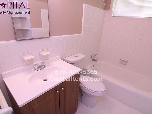 3rd image of 623 Melrose Dr