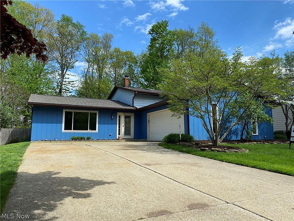 1st image of 5835 Grovewood Dr