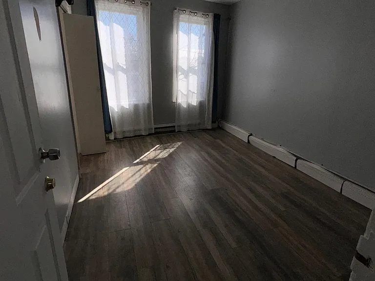 15 S Spring St #2 — Photo 10
