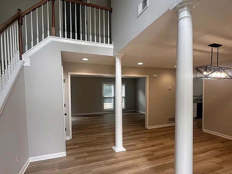 672 Millpond Rd — Photo 3