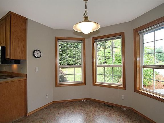 5th image of 15411 62nd St SE