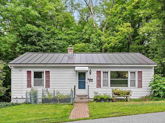 3rd image of 18 Maplewood Avenue