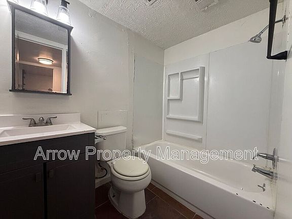 4th image of 2206 K St APT 1