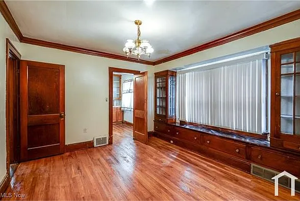 14300 Darwin Ave — Photo 4
