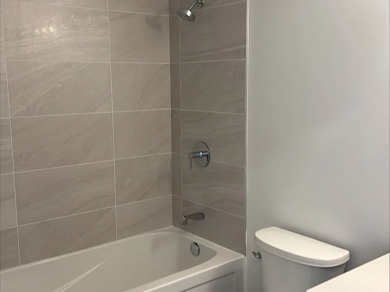 2782 Barton St E #608 — Photo 6