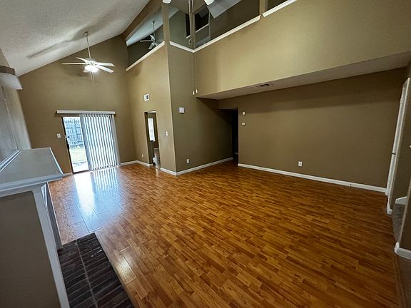 4th image of 904 Turner Ct