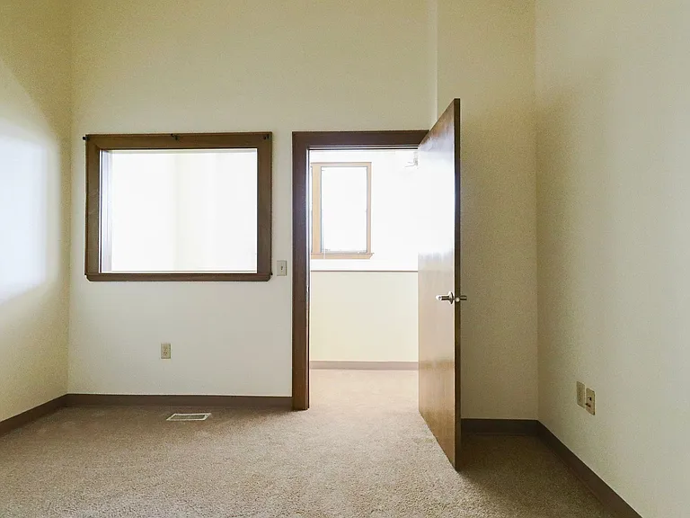East High Apartments — Photo 126