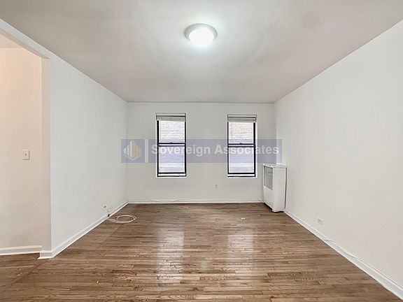 3rd image of 44 Bennett Ave APT 3C