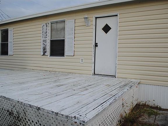 3rd image of 6832 Flicker Ln