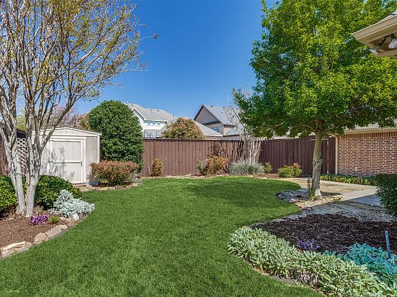 2nd image of 1803 Caprock Rd