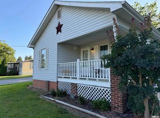 12451 Saraville Rd, Marion, IL 62959