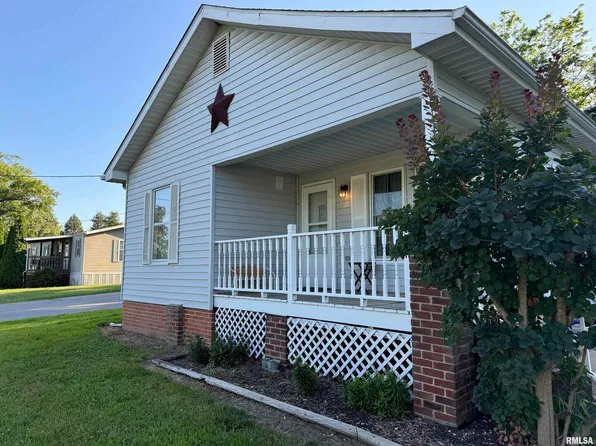 12451 Saraville Rd, Marion, IL 62959