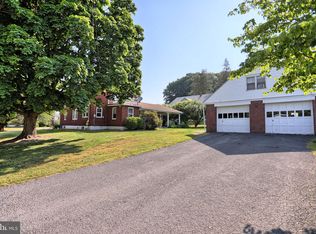 219 N 3rd St, Halifax, PA 17032