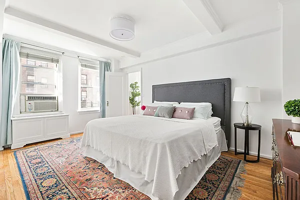 Sold by Compass | media 7