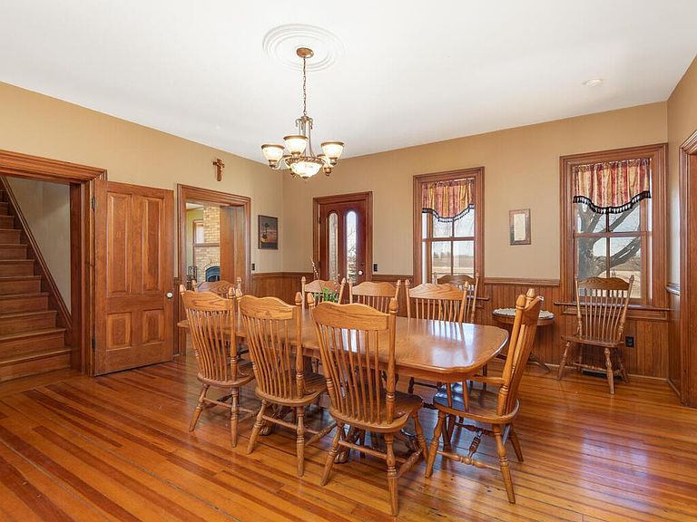 Listing photo 5