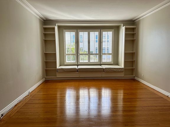 3rd image of 3835 Scott St APT 102