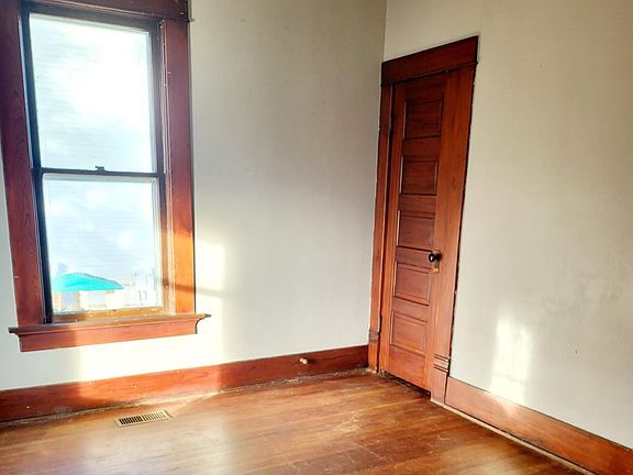 4th image of 620 Ohio Ave