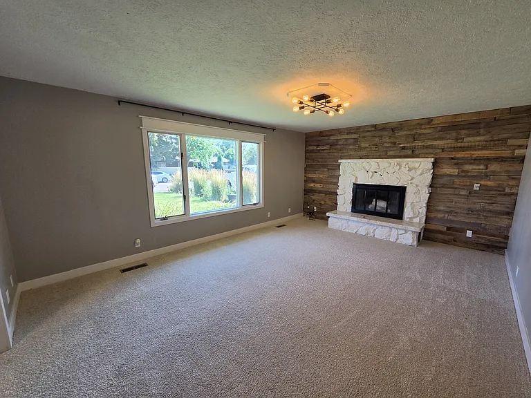 297 Dove Ave — Photo 5