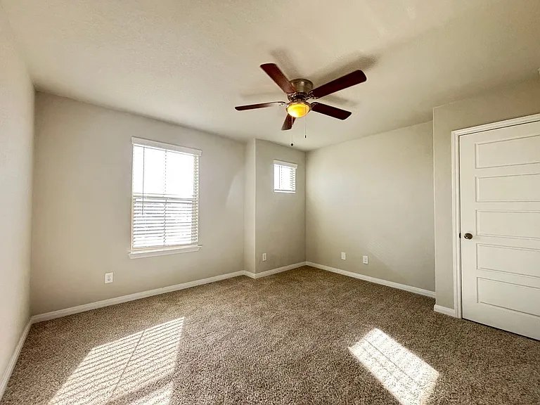 330 Caleb Ct — Photo 26