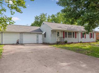 4203 H St, Amana, IA 52203