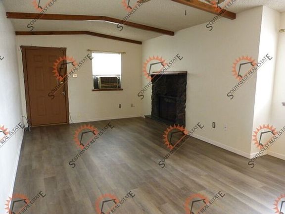 3rd image of 508 E 6th St