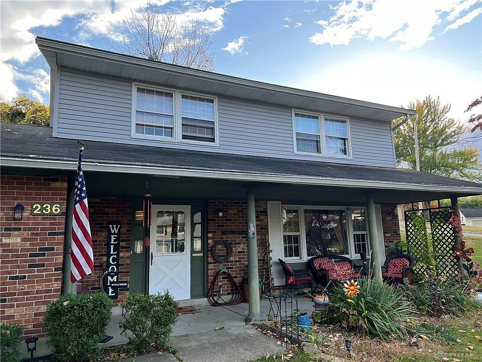 1st image of 236 Royal Oaks Dr