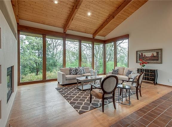 5th image of 507 W Hillwood Dr