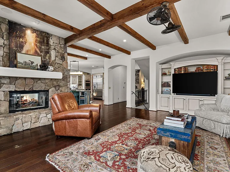 7324 Vista Mountain Dr — Photo 10