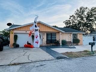 1st image of 9216 ROUNDWOOD COURT