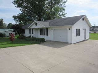 2 Evergreen Ct, Washington, IN 47501