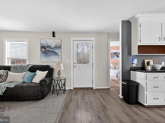 2nd image of 18290 Winston Loop